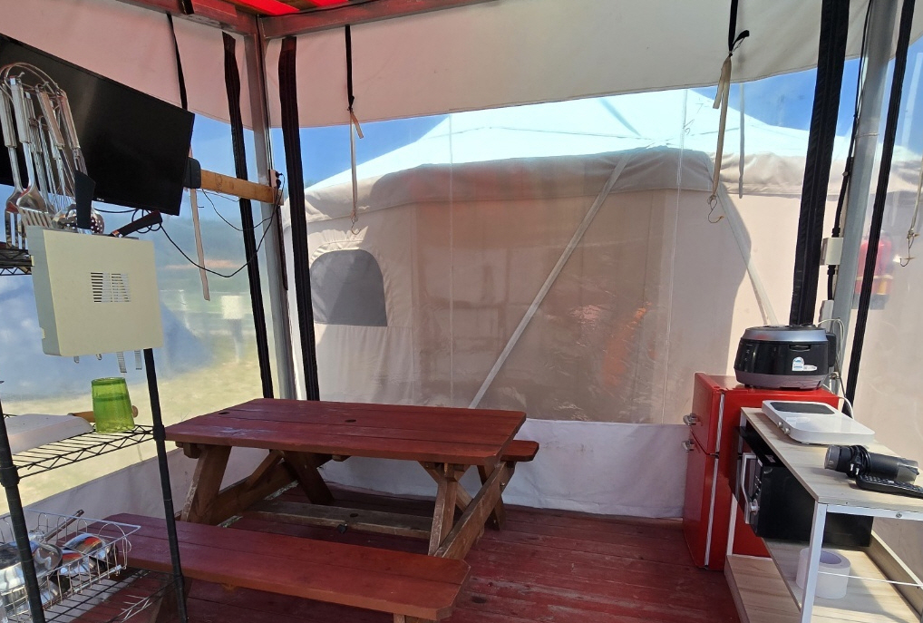 half_glamping