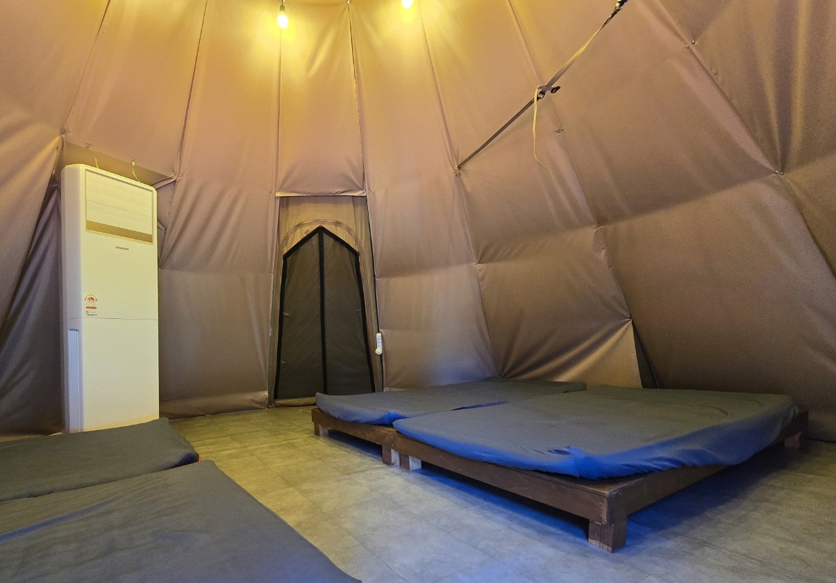 half_glamping